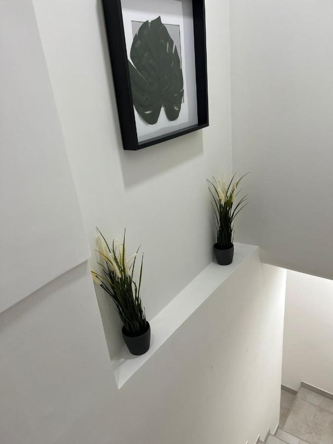 דירות נאפולי Sky House Luxury מראה חיצוני תמונה
